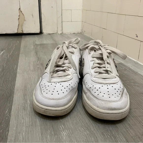 Nike Court Vision Low Women’s 7 White Sneakers with Cheetah Accent - Picture 3 of 6